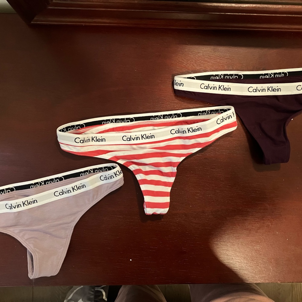 3 NWT Calvin Klein Thongs XS